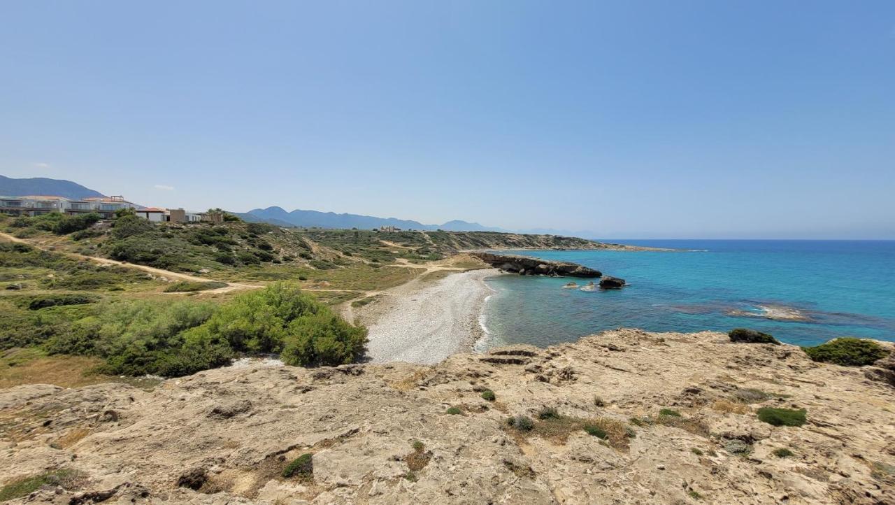 Sea And Mountain View Beachfront Penthouse Yali Extérieur photo