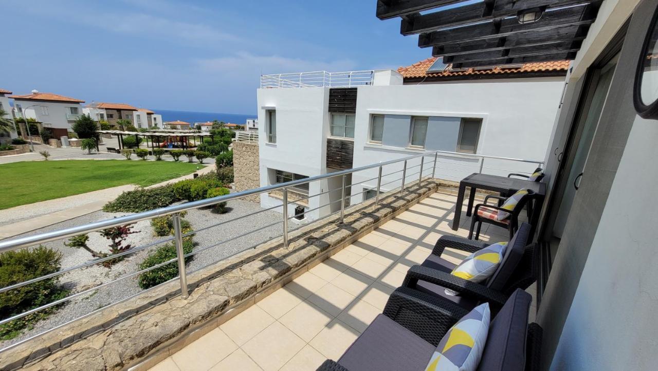 Sea And Mountain View Beachfront Penthouse Yali Extérieur photo