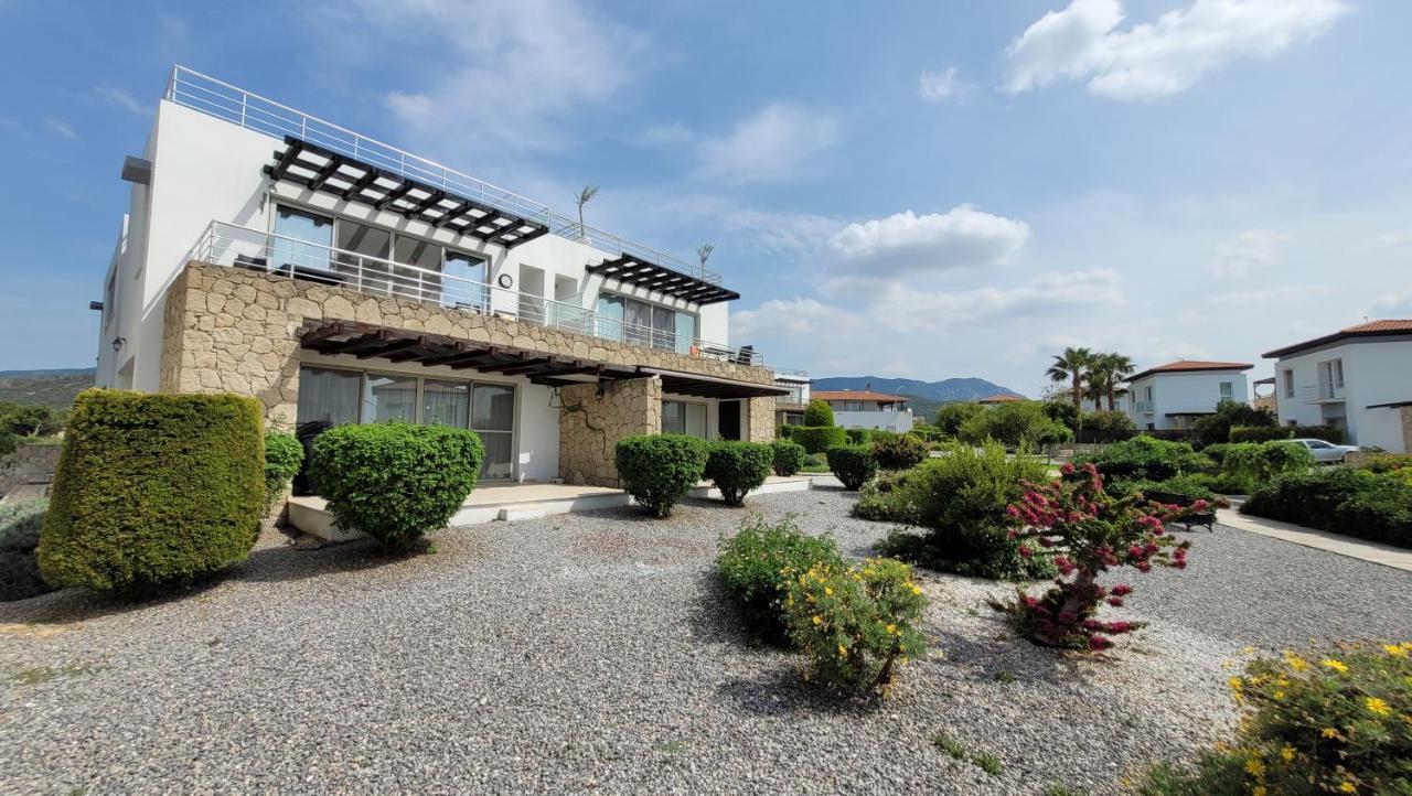 Sea And Mountain View Beachfront Penthouse Yali Extérieur photo