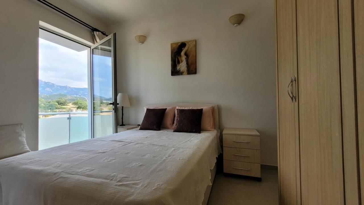 Sea And Mountain View Beachfront Penthouse Yali Extérieur photo