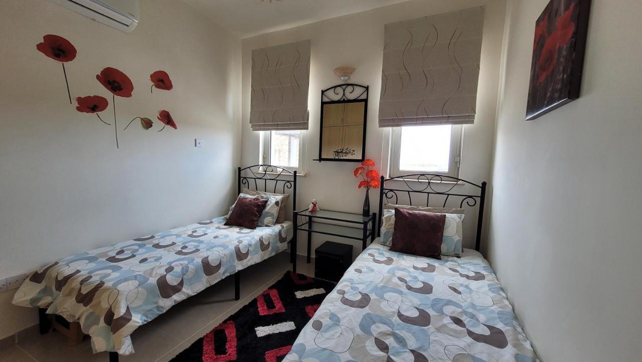 Sea And Mountain View Beachfront Penthouse Yali Extérieur photo