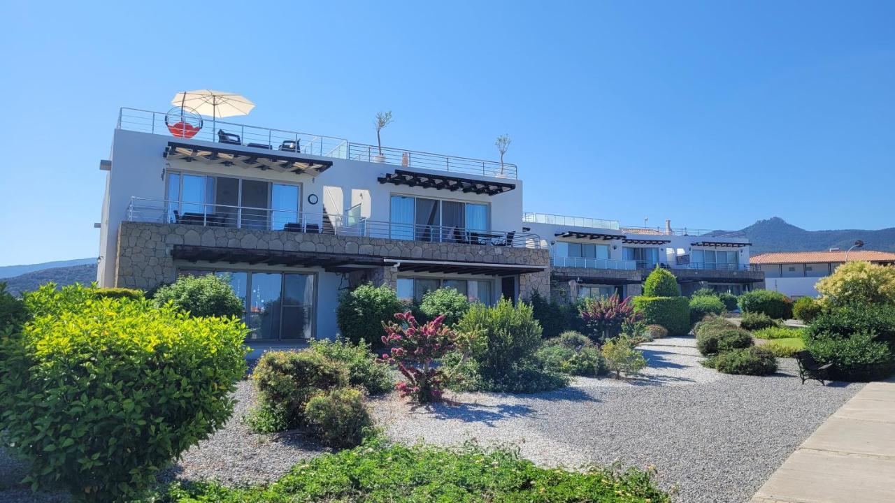 Sea And Mountain View Beachfront Penthouse Yali Extérieur photo